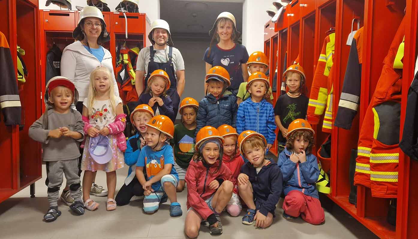 Kindergarten Asten bei der Feuerwehr