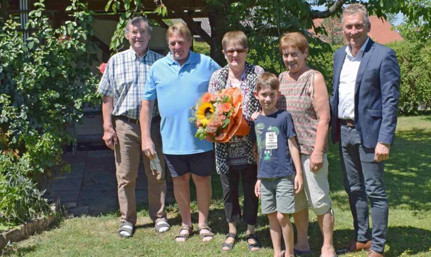 Treue Gäste geehrt: Belgisches Ehepaar kommt seit 30 Jahren